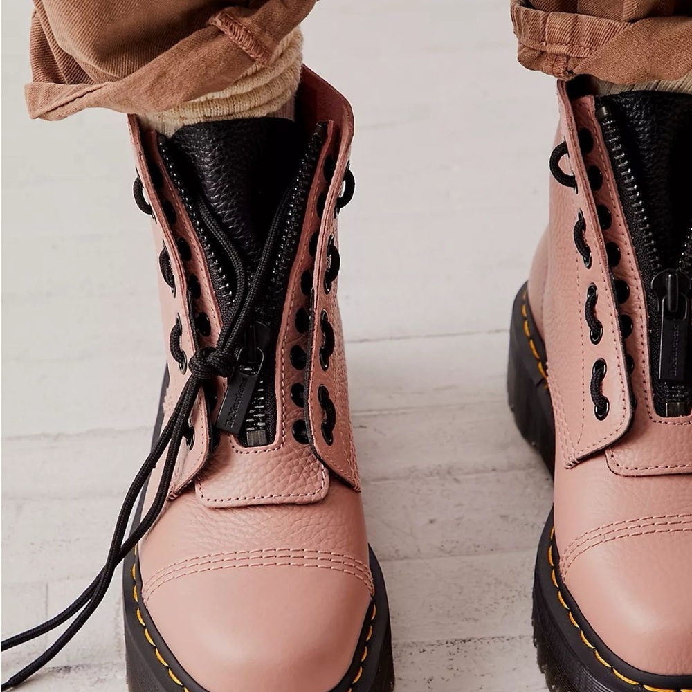 Dr Martins Sinclair Platform Boots Zipper Front - Picture 12 of 12